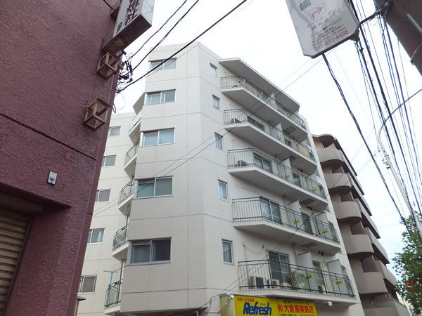 中銀大倉山マンシオンの外観