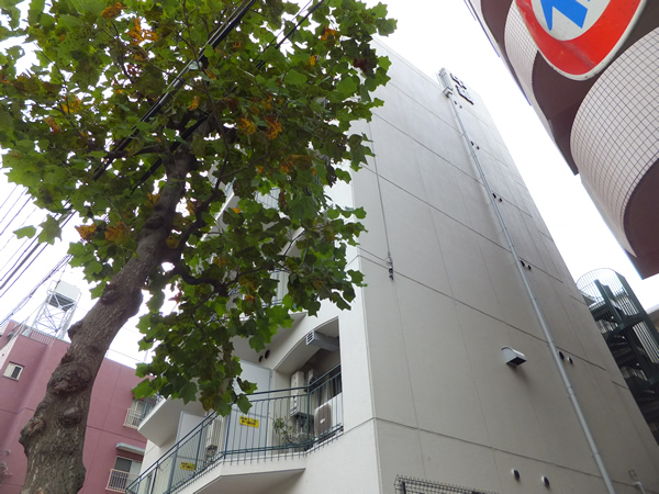 中銀大倉山マンシオンの外観