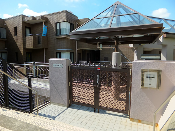 グローリア初穂大倉山の外観