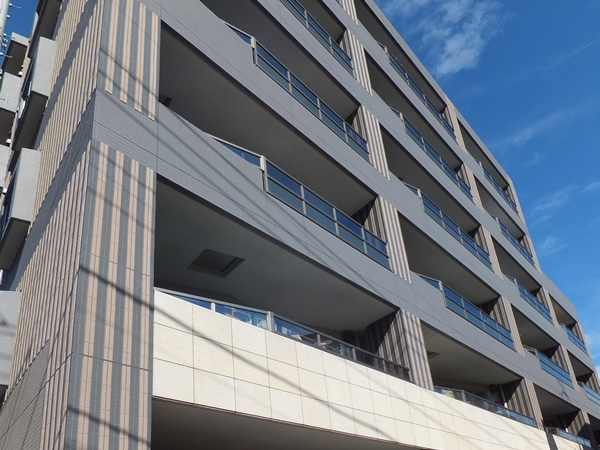 ライオンズ向ヶ丘遊園エアージュの外観