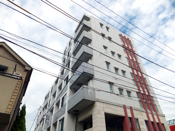 ネオマイム大倉山の外観