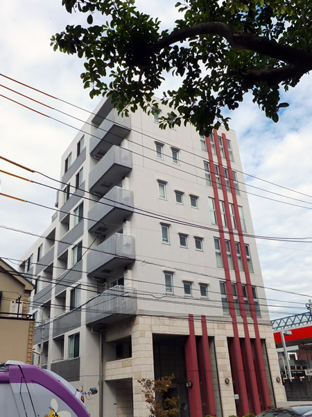 ネオマイム大倉山の外観