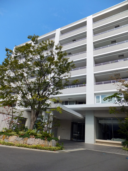 グランドメゾン大倉山テラスの外観