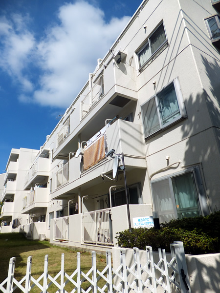 エクレール大倉山の外観