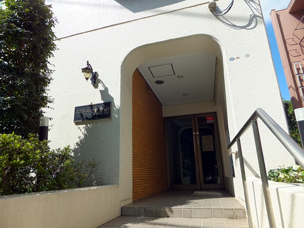 エクレール大倉山の外観