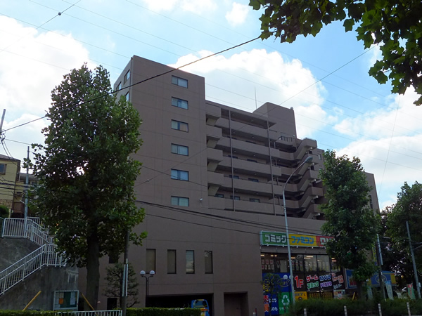 アドリーム大倉山の外観