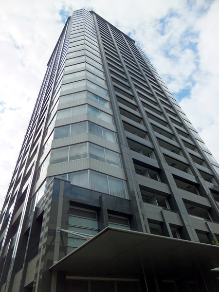 銀座タワーの外観