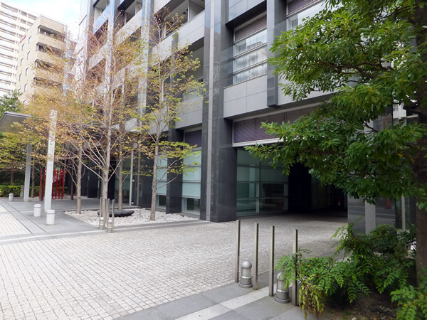 銀座タワーの外観