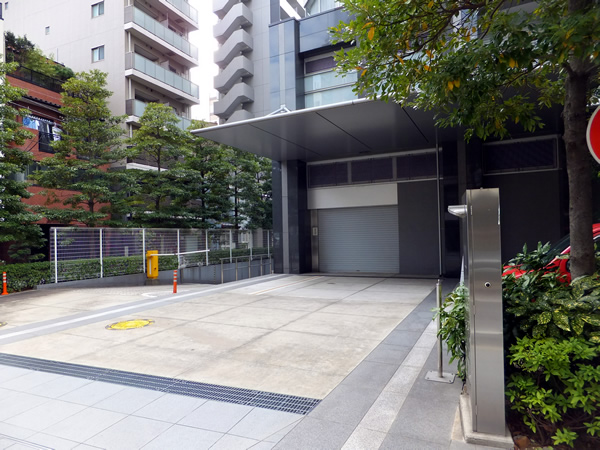 銀座タワーの外観