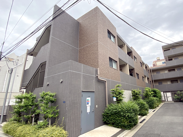 グランドコンシェルジュ千駄ヶ谷の外観