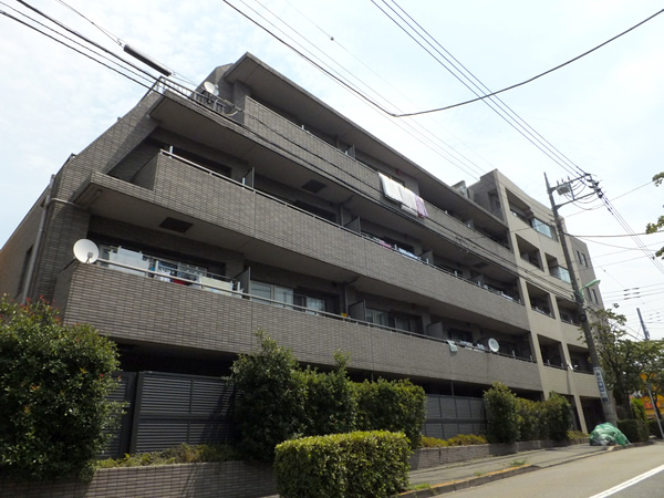 デュオスカーラ用賀の外観