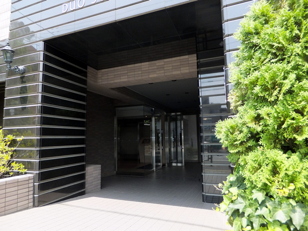 デュオスカーラ用賀の外観