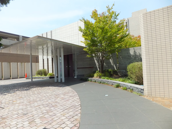 トワイシア用賀パークフロントレジデンスの外観