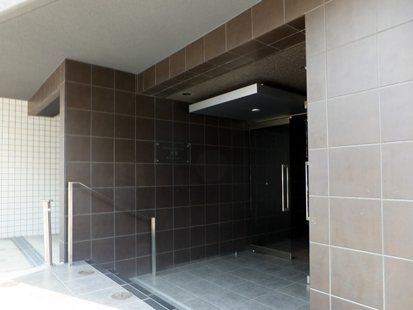 グランドコンシェルジュ用賀アジールコートの外観