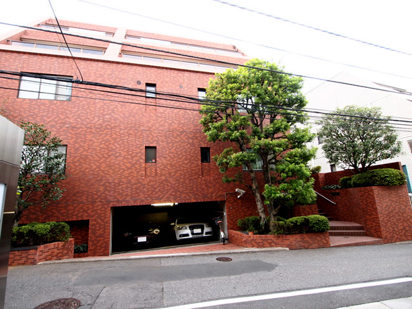 ハウス南青山の外観