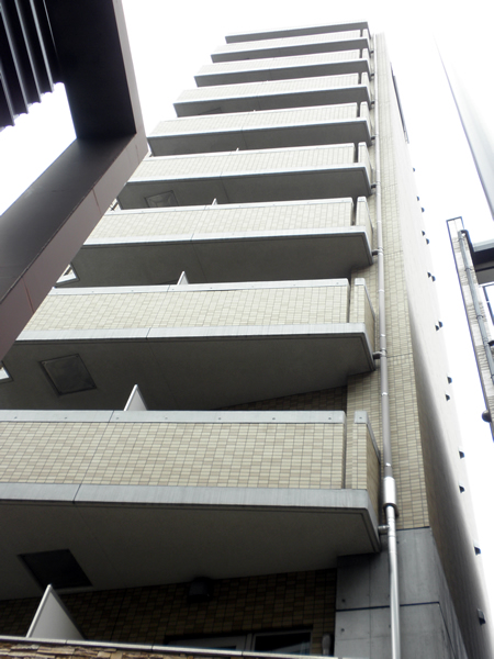 スカイコート駒沢大学の外観