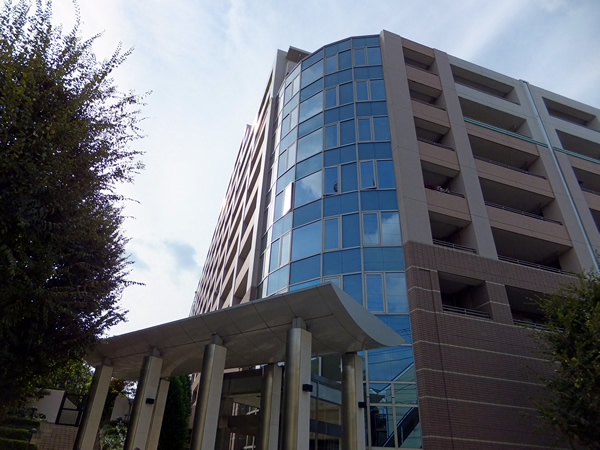 マナーズフォートスイートテラスの外観