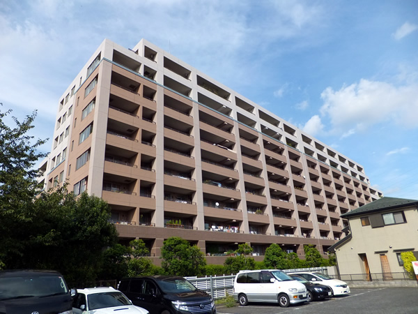 マナーズフォートスイートテラスの外観