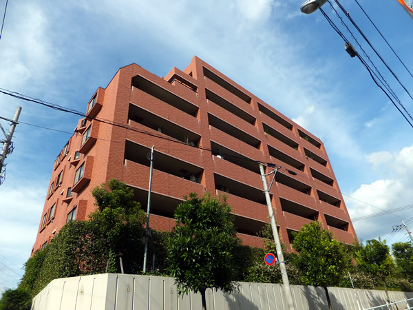 ライオンズガーデン東武練馬2番館の外観