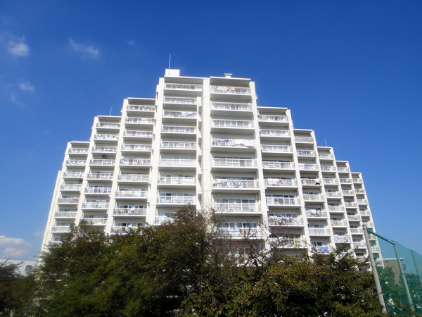 多摩リバーサイドハウスの外観