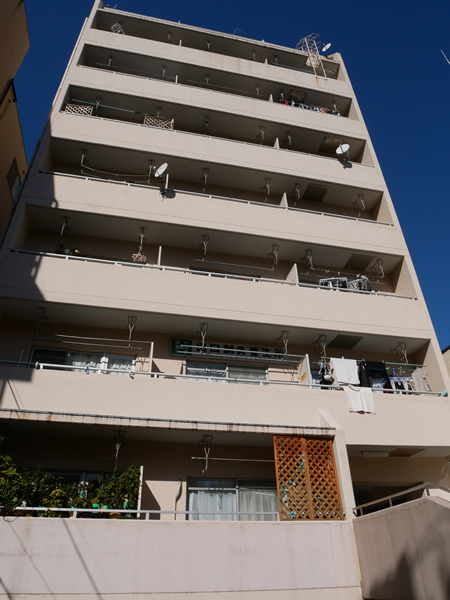 オクトピア明石町の外観