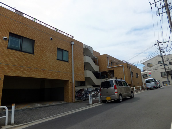 ライオンズマンション徳丸の外観