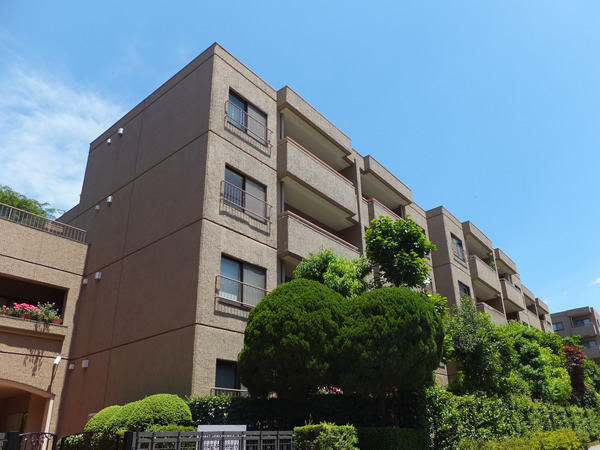 コートハウス玉川1号棟の外観