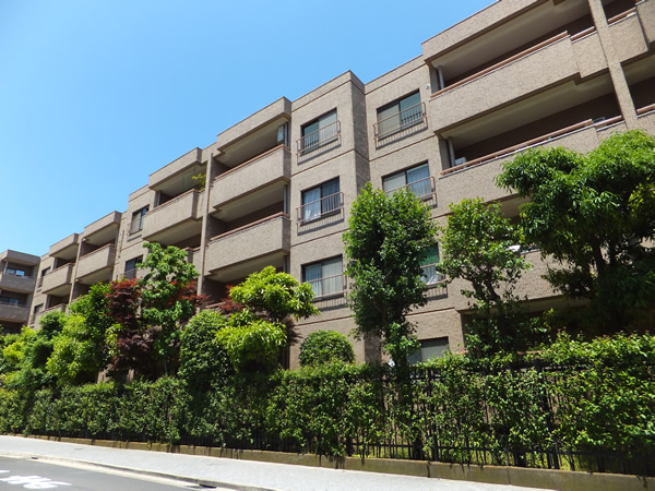 コートハウス玉川1号棟の外観