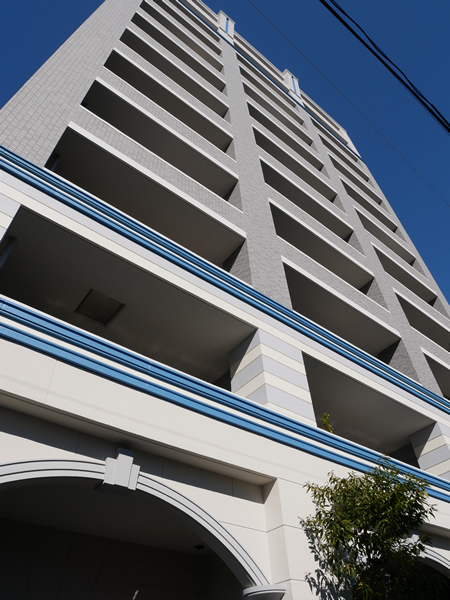 ラシェーナ平塚パークテラスの外観