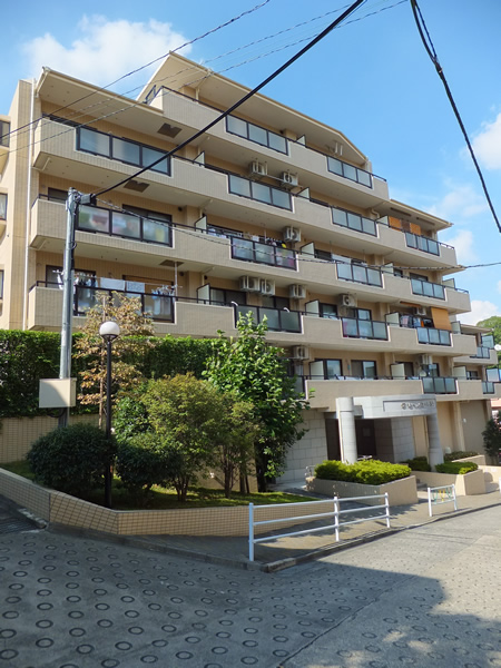 グリーンコート古淵の外観