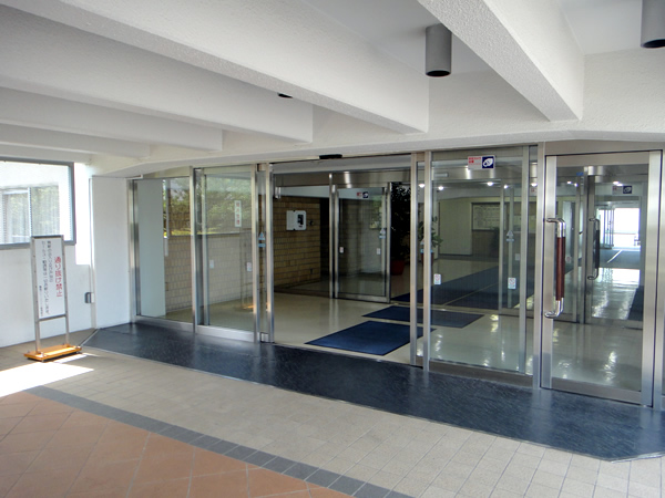 幕張グリーンハイツの外観