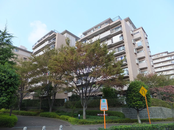 港北ファミールハイツ8の外観