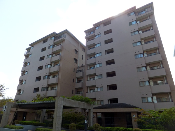 港北ファミールハイツ8の外観