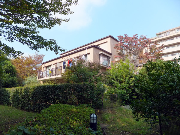 港北ファミールハイツ３号棟の外観