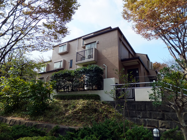 港北ファミールハイツ１号棟の外観