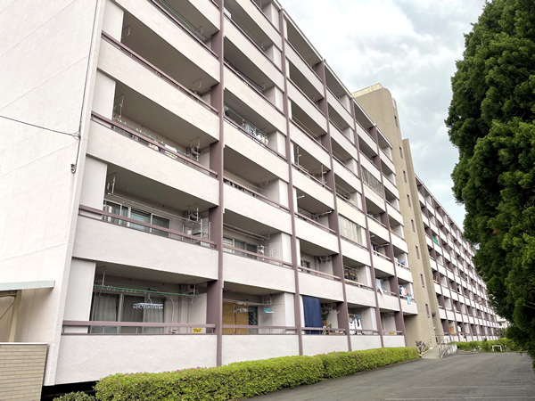 綱島住宅の外観