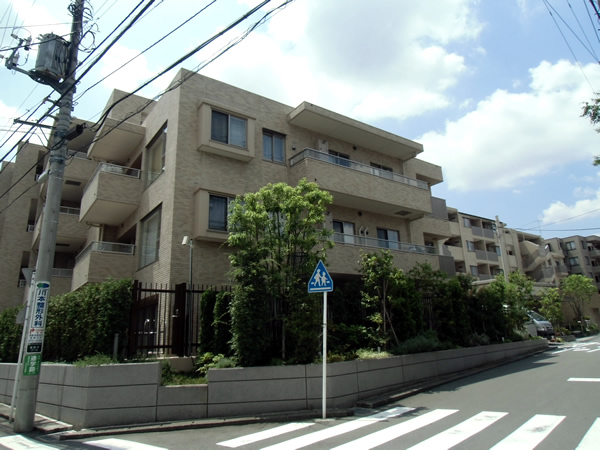 ヴィークコート宮前平の外観