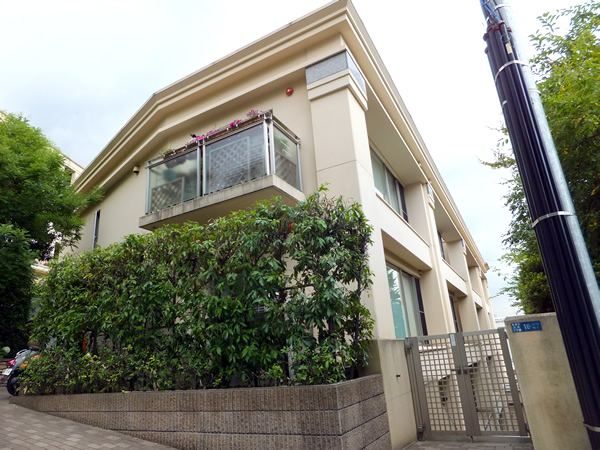 パレスドレオナール2の外観