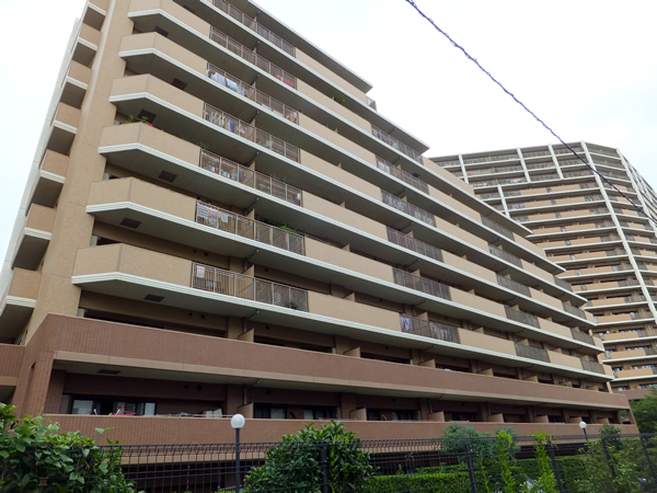 メイフェアパークス　Ｍ’ｓ　ＭＯＲＥＤ棟の外観