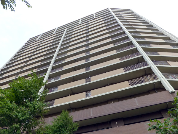 メイフェアパークス溝の口C棟の外観