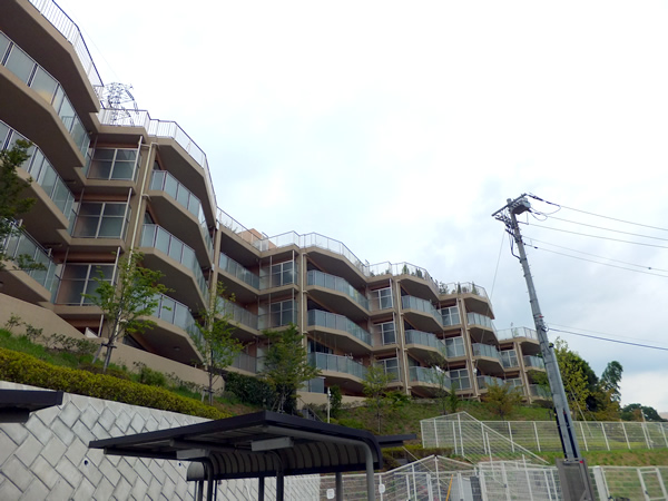 バースシティ溝の口エアーズの外観