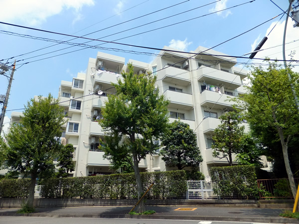 アステリア青葉台の外観