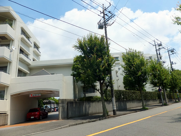 アステリア青葉台の外観