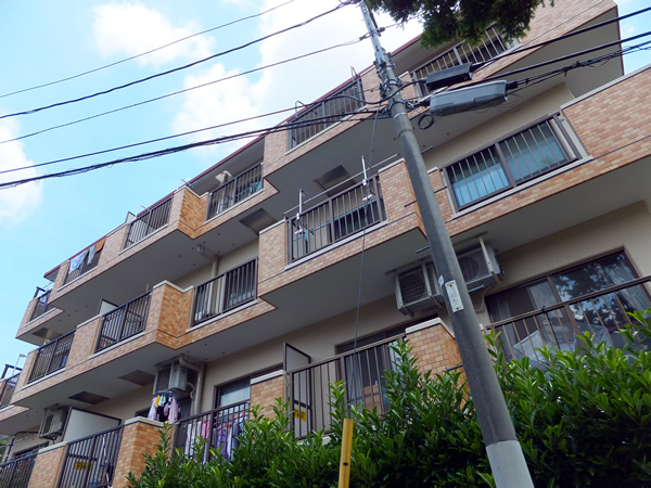 ライオンズマンションあざみ野台の外観