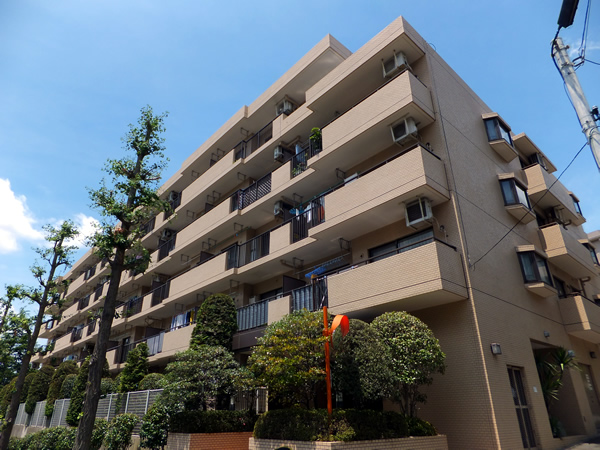 ウェルハイムあざみ野の外観