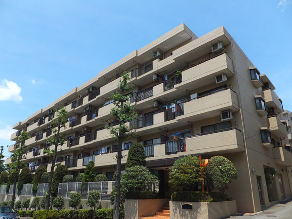 ウェルハイムあざみ野の外観