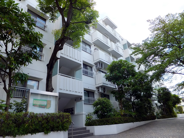 東急ドエルあざみ野マールスの外観