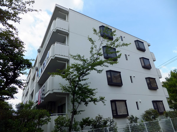 東急ドエルあざみ野マールスの外観