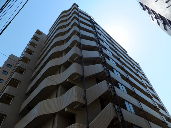 横浜平沼ダイカンプラザ2号館の外観