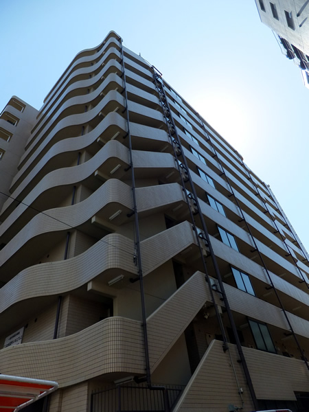 横浜平沼ダイカンプラザ2号館の外観